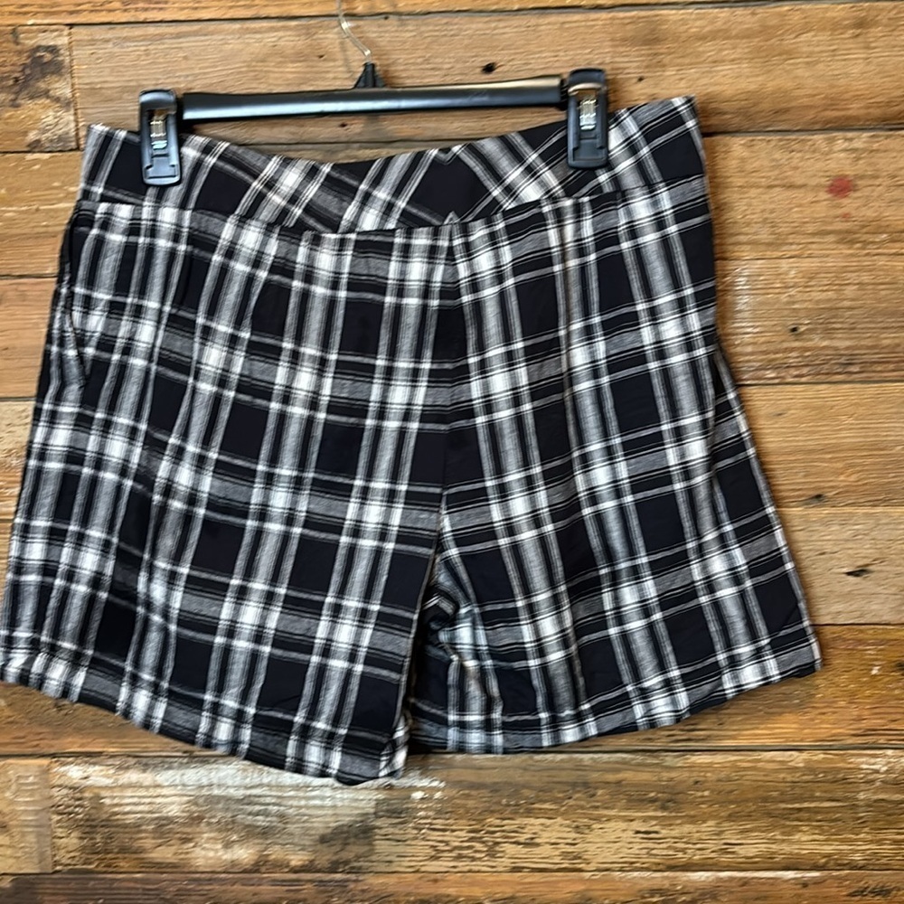 TOMMY BAHAMA tartan black / white shorts with pockets perfectly fun! - Picture 5 of 7